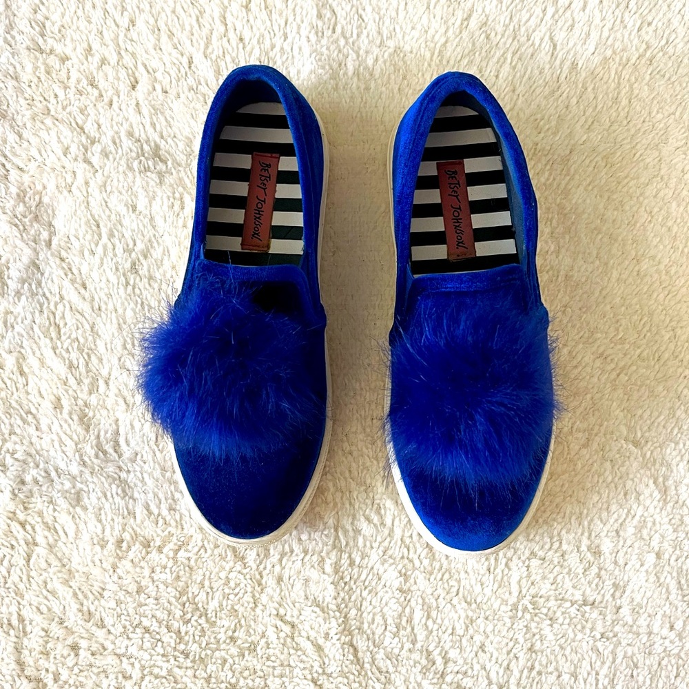Betsy Johnson blue suede shoes